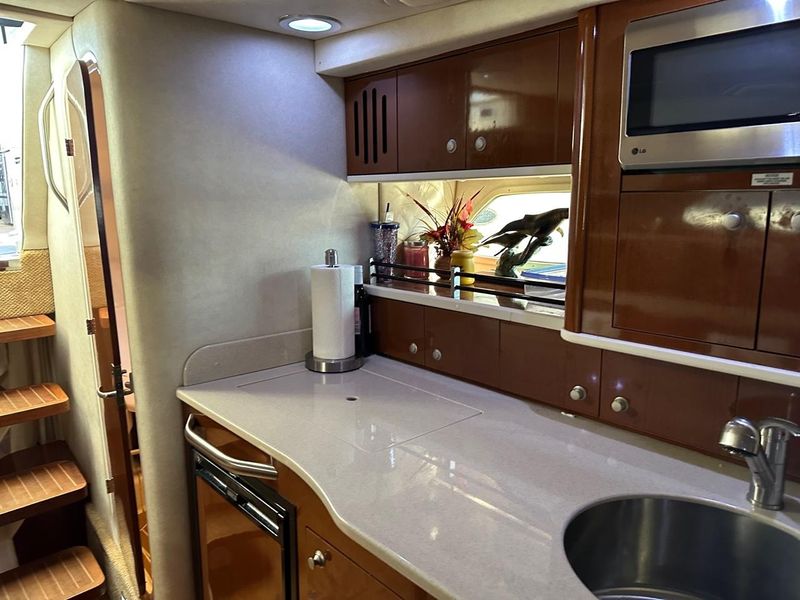 2010 Sea Ray 350 Sundancer