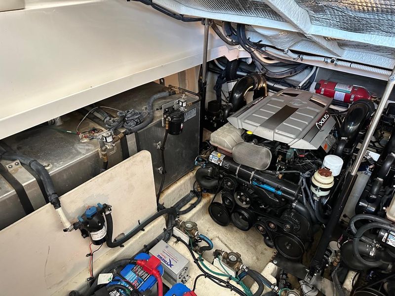 2010 Sea Ray 350 Sundancer