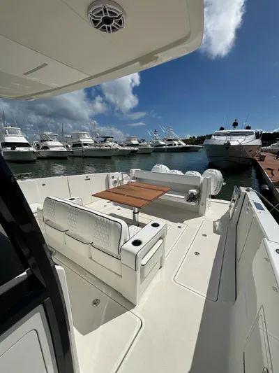  Yacht Photos Pics 2020 Ocean Alexander 45 Divergence yacht with spacious deck and seating area.