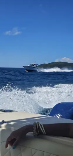  Yacht Photos Pics Ocean Alexander 45 Divergence 2020 cruising on open water.