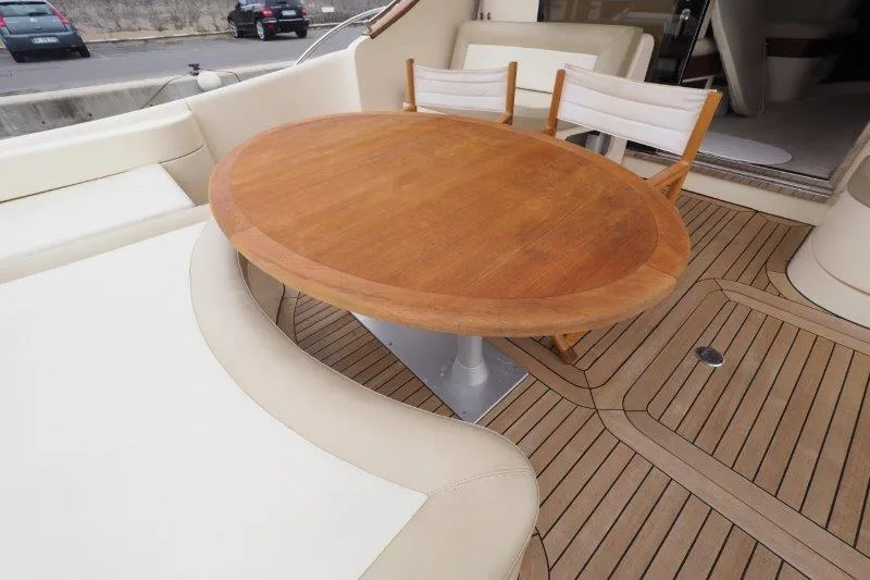  Yacht Photos Pics ABATI NEWPORT 46_TAVOLO POZZETTO.jpeg