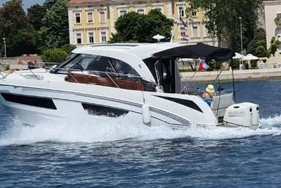 Beneteau Antares 9 OB