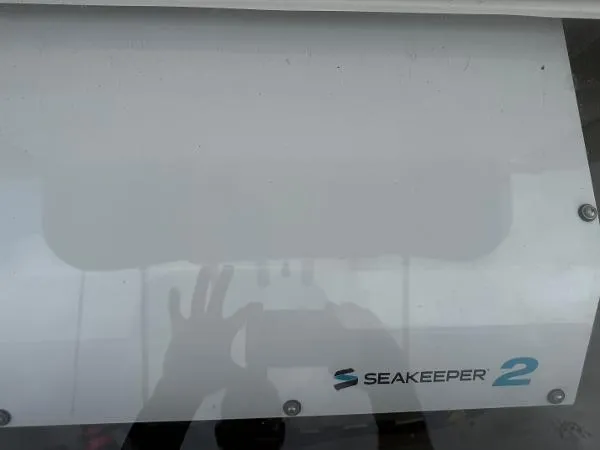 30-064 Brokerage Ron Yacht Photos Pics 2021 Sea Hunt Gamefish 30 with Seakeeper 2 stabilization system.