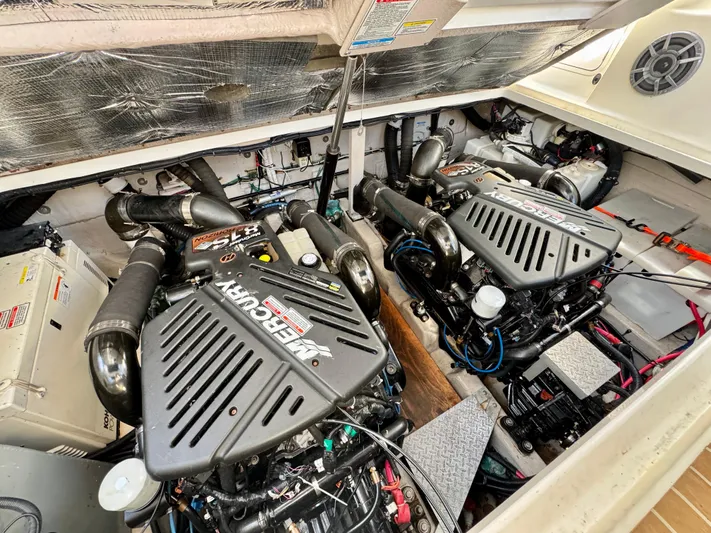 Tranquilo Yacht Photos Pics Engine room of a 2004 Sea Ray 360 Sundancer with twin MerCruiser engines.