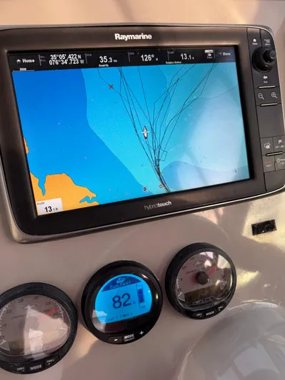 Spi Sea Yacht Photos Pics 