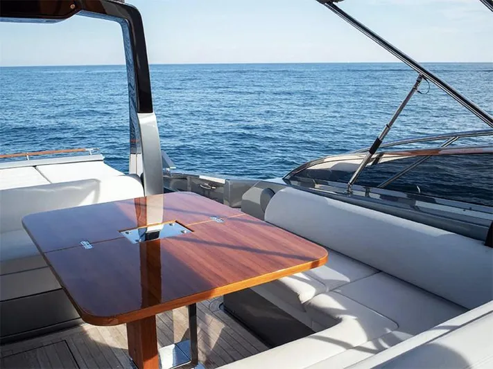  Yacht Photos Pics Foto_Riva_56_Rivale_13