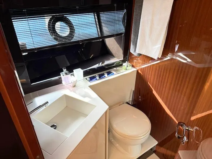  Yacht Photos Pics Foto_Riva_56_Rivale_22