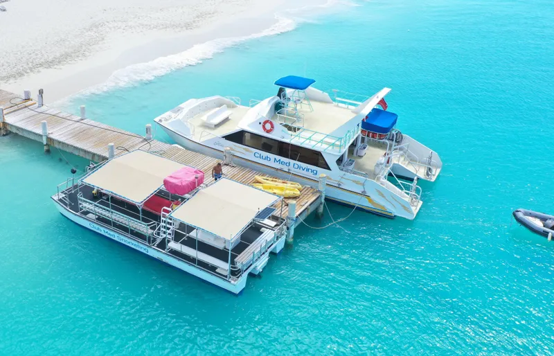 Torpedo Ray Yacht Photos Pics 
