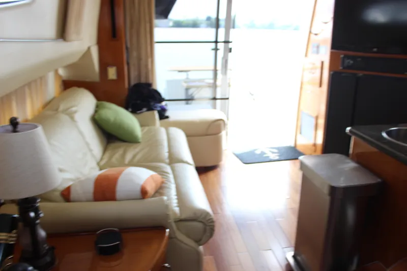  Yacht Photos Pics Interior of 2003 Carver 36 Super Sport yacht with cozy seating and modern amenities.