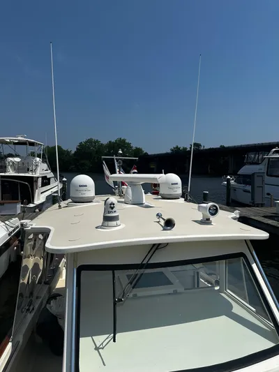 Mi-di Yacht Photos Pics Hardtop front