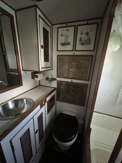  Yacht Photos Pics IMG_6103.jpeg