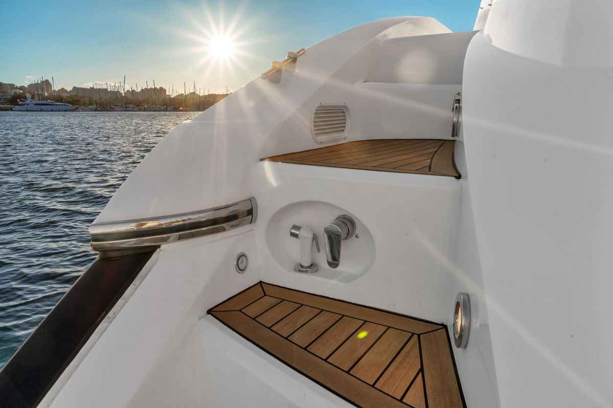 2009 Sunseeker 57 