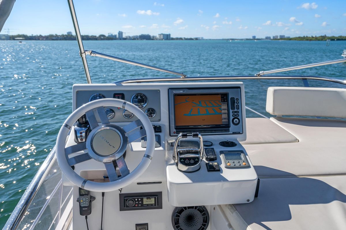 2013 Azimut 45 