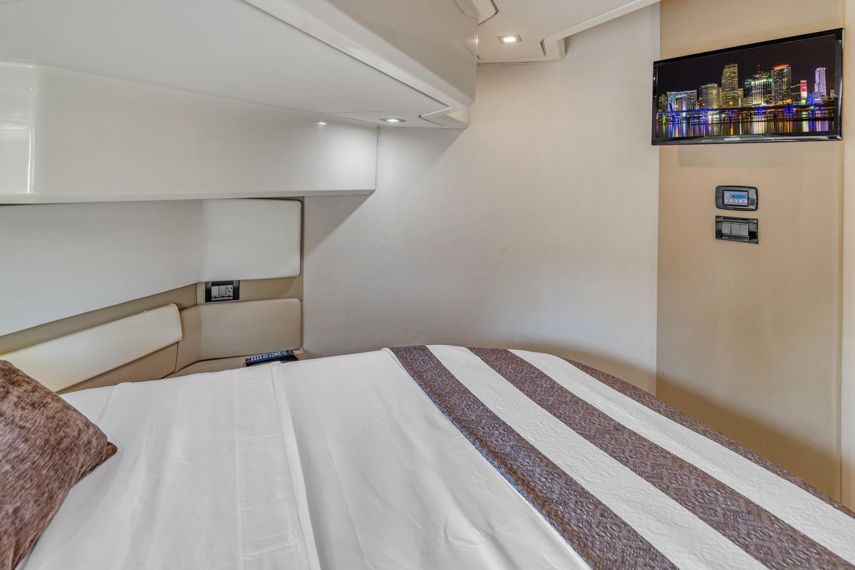2013 Azimut 45 