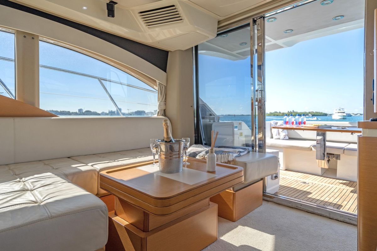 2013 Azimut 45 