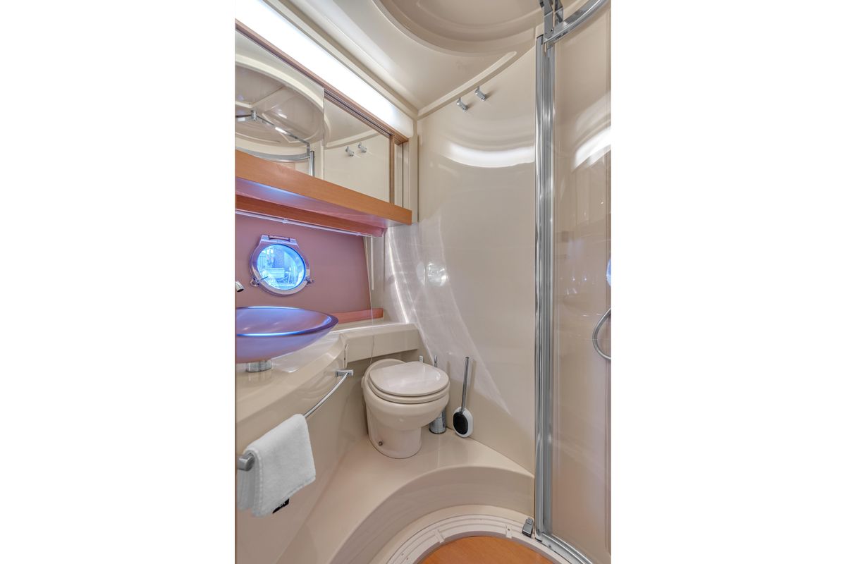 2013 Azimut 45 