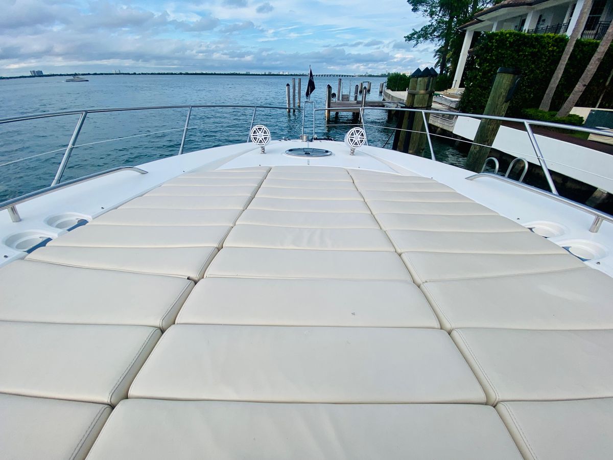 2010 Sunseeker 60 