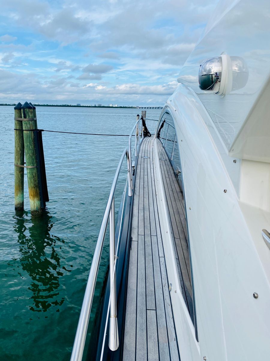 2010 Sunseeker 60 