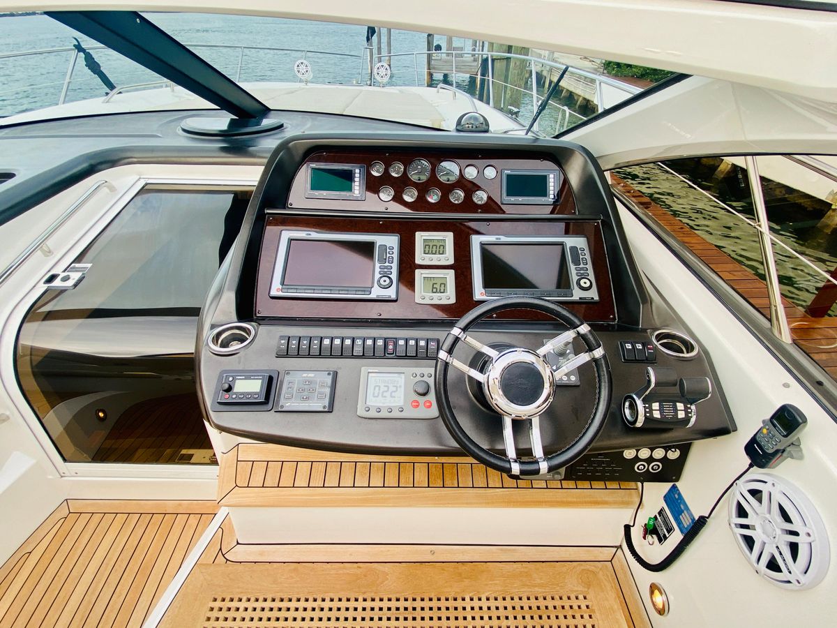 2010 Sunseeker 60 