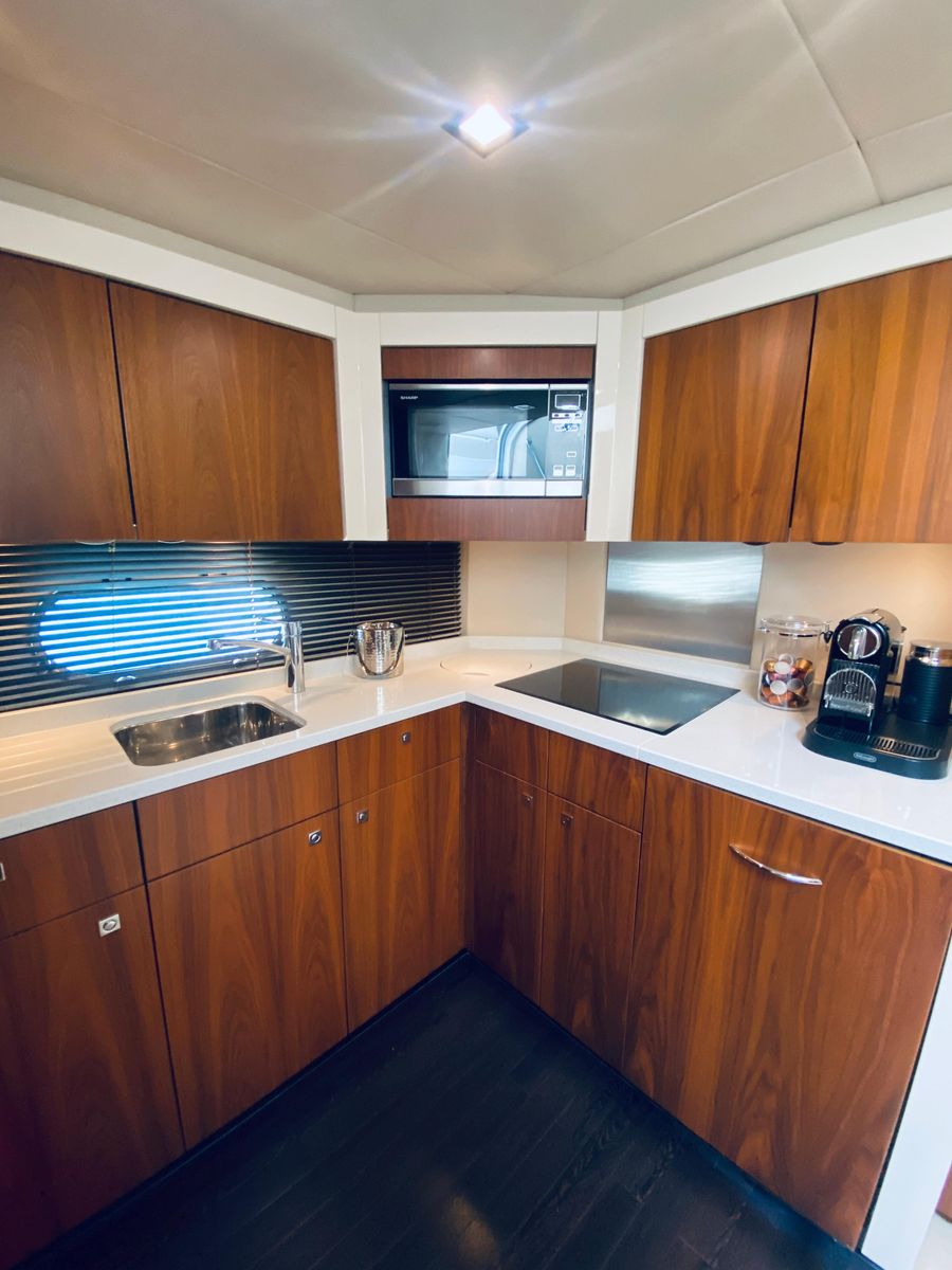 2010 Sunseeker 60 