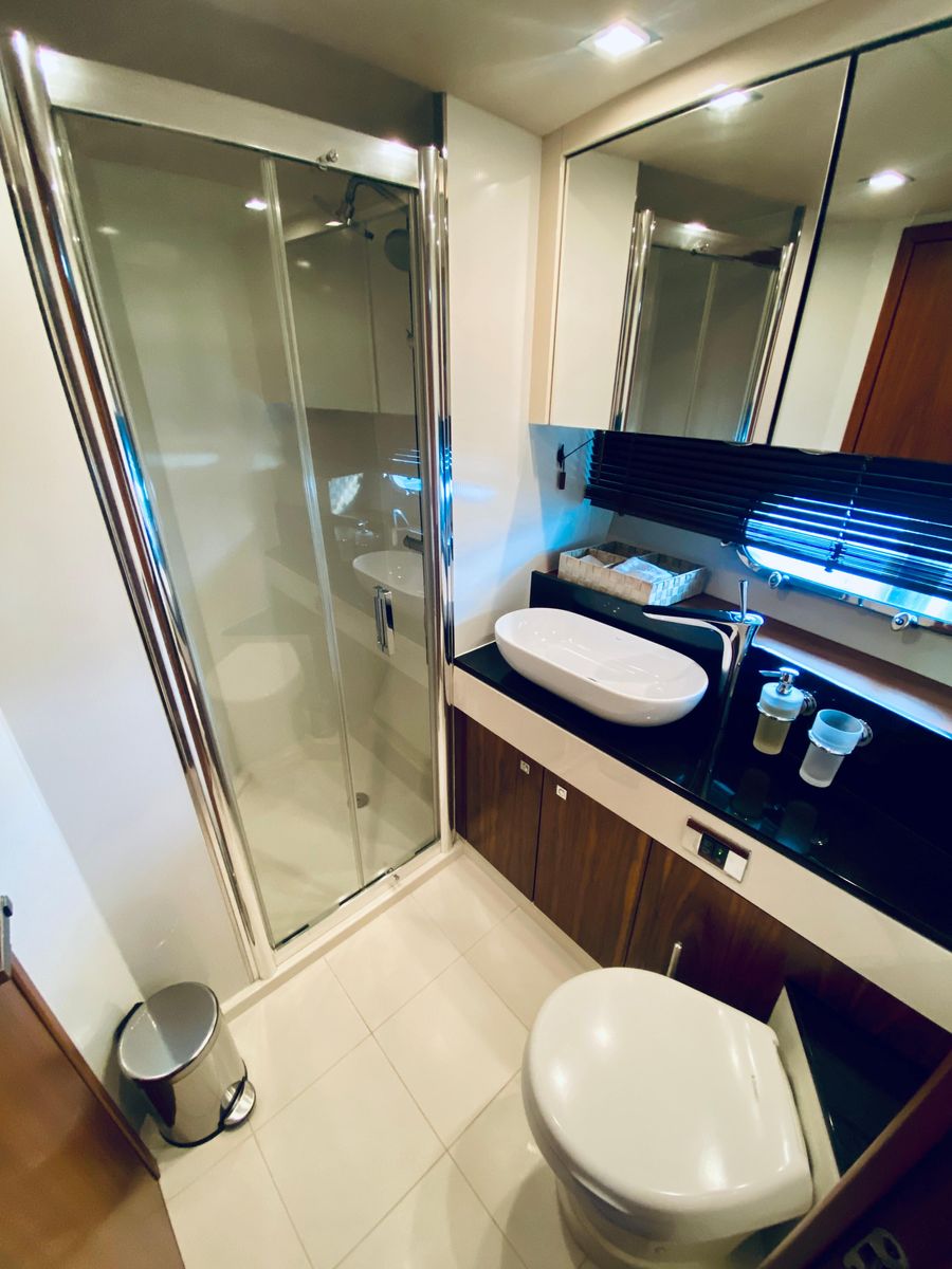 2010 Sunseeker 60 