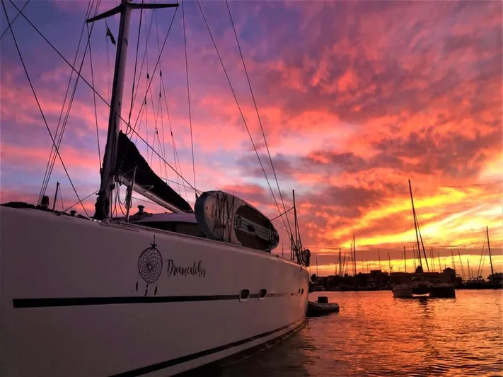 Dreamcatcher Yacht Photos Pics 