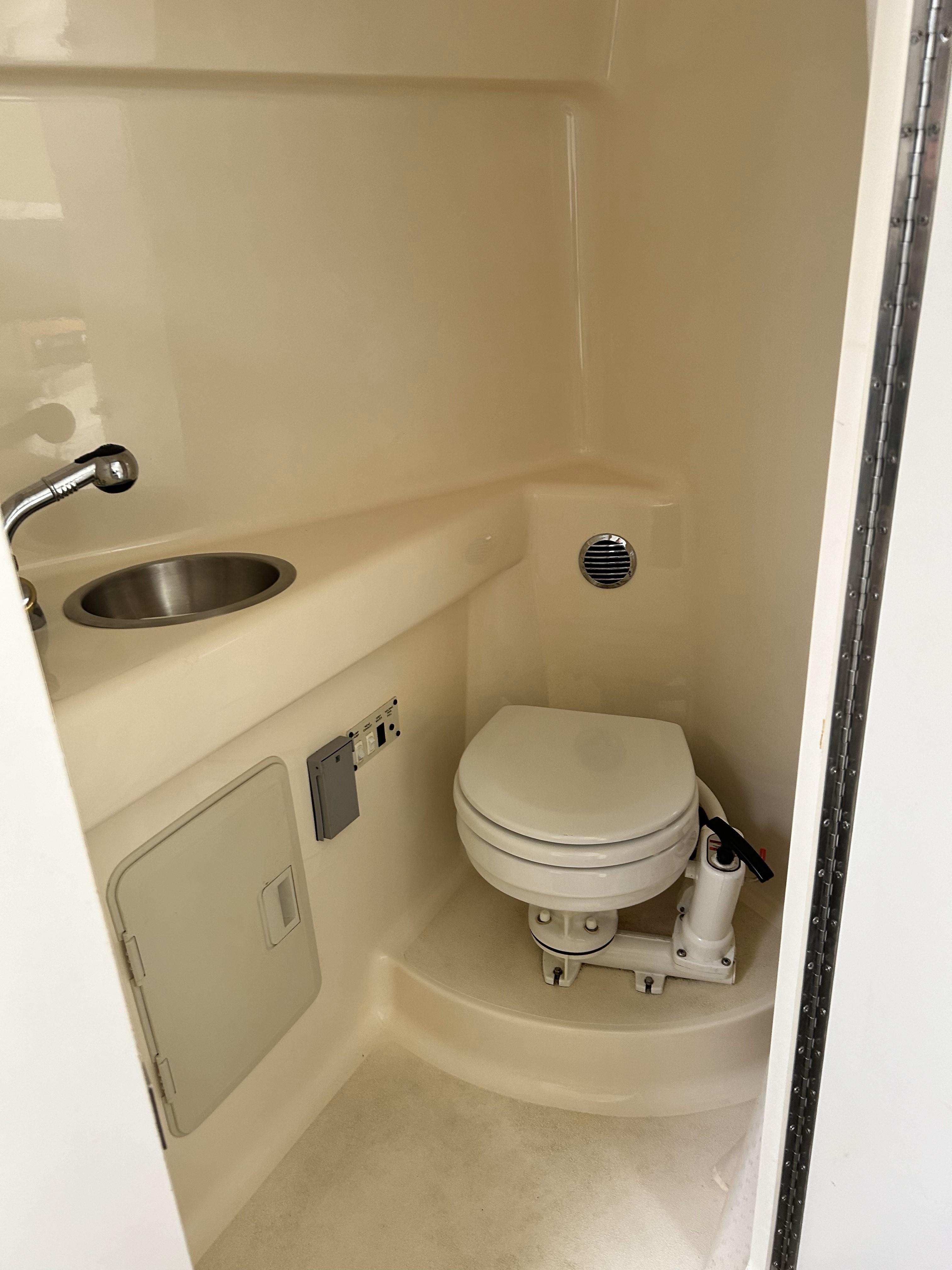 2002 Glastron GS 279 Cruiser for sale - YachtWorld