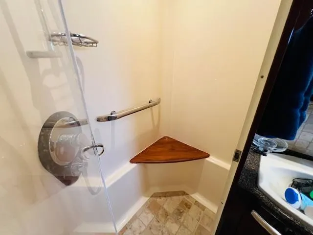 Choices Yacht Photos Pics 