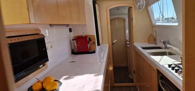 Alphi Yacht Photos Pics 