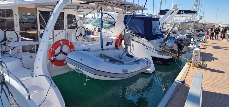 Alphi Yacht Photos Pics 