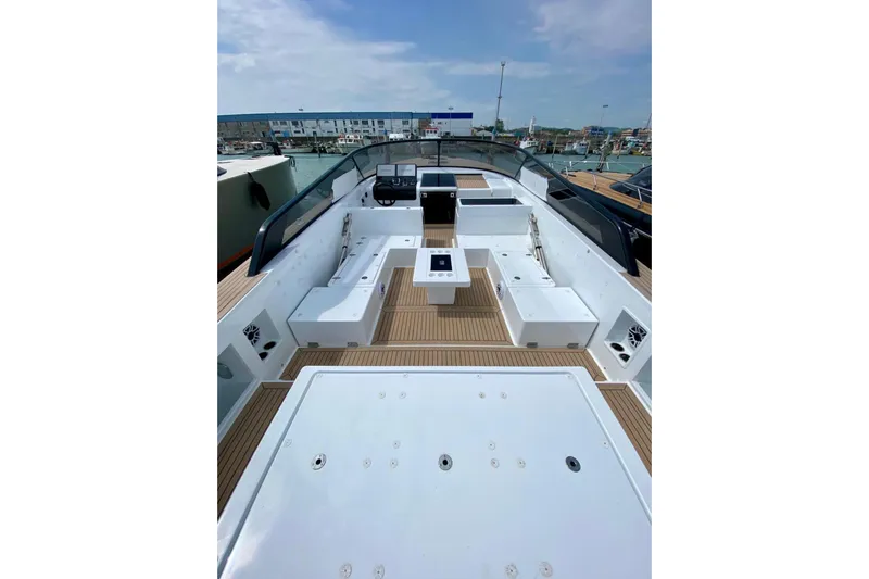  Yacht Photos Pics Luxury 2025 VanDutch 48 yacht with spacious deck and modern design.