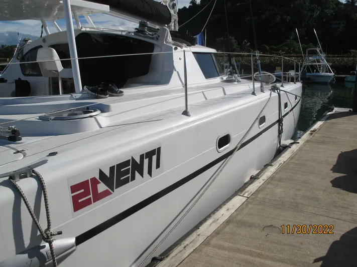 20 Venti Yacht Photos Pics 