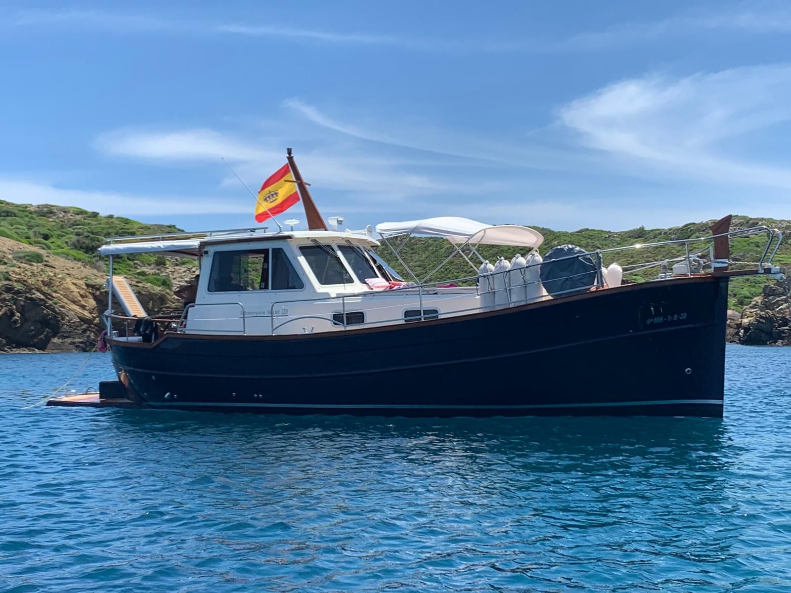 2005 Custom MENORQUIN YACHTS 120