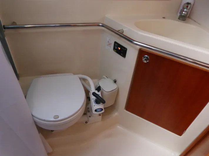 Leyna Yacht Photos Pics 