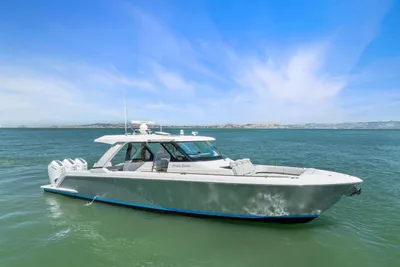 Tiara Yachts 48 LS
