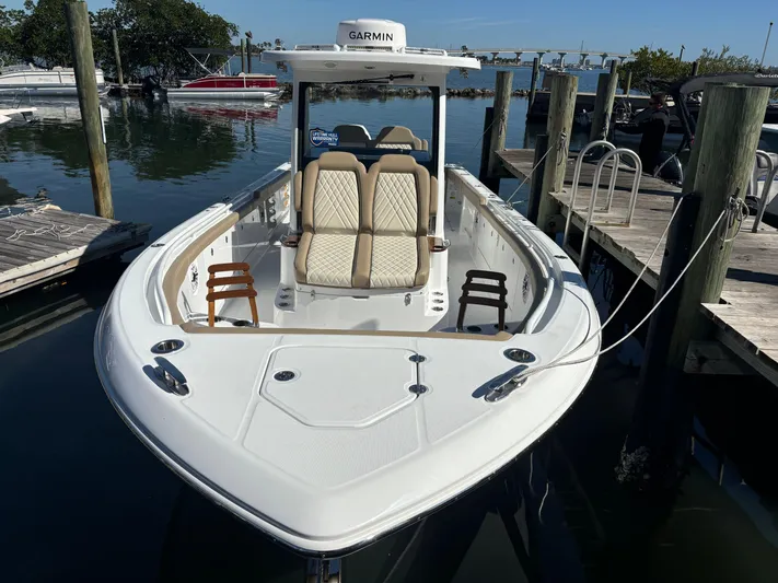  Yacht Photos Pics 2025 Everglades 315 Cc - Image 6