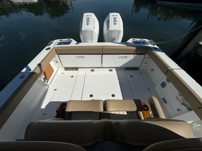  Yacht Photos Pics 2025 EVERGLADES 315 CC - Image 13