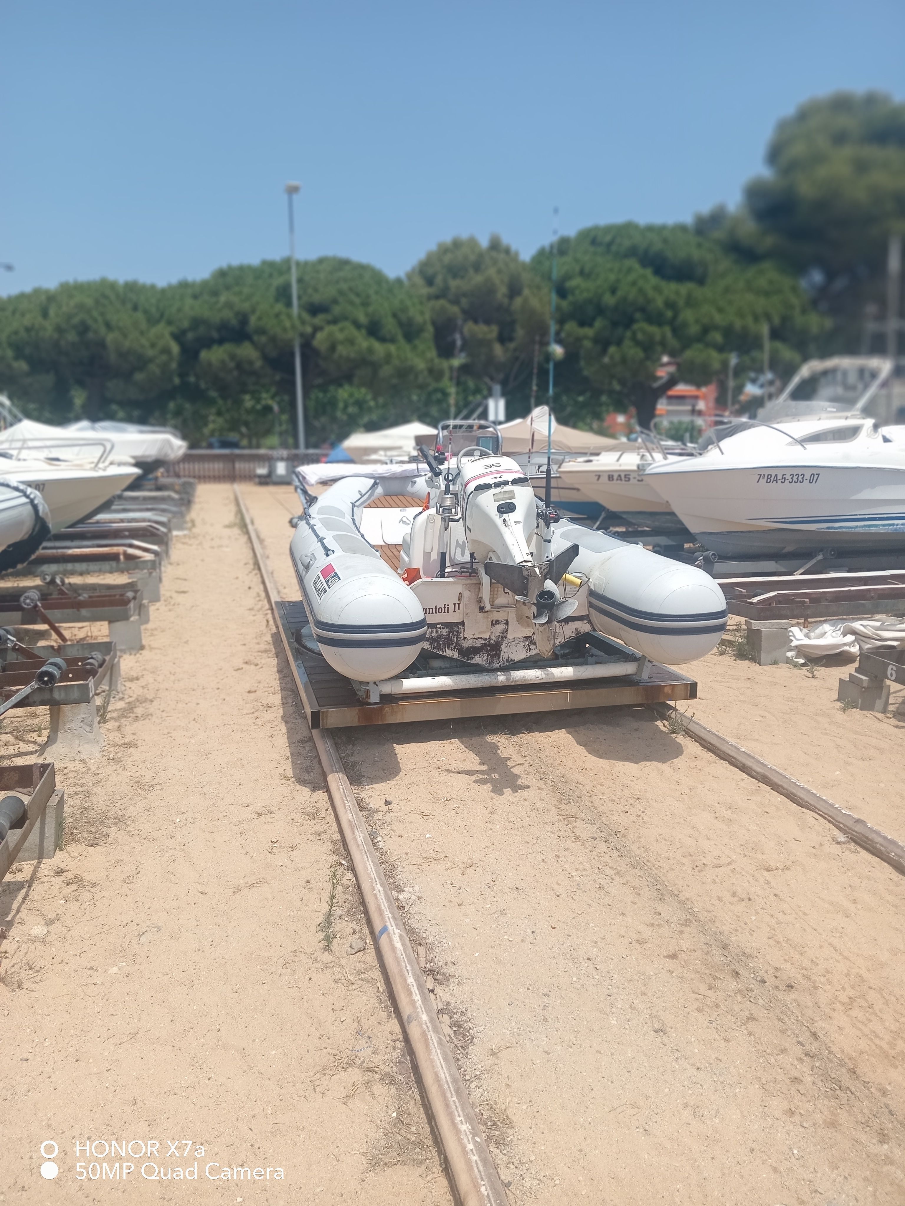 2009 Valiant RIBs V450