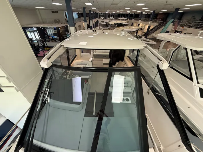  Yacht Photos Pics 2025 REGAL 36 XO - Image 26