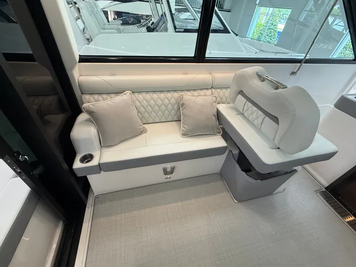  Yacht Photos Pics 2025 REGAL 36 XO - Image 10