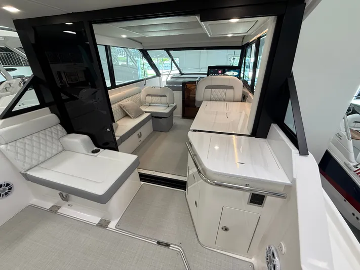  Yacht Photos Pics 2025 REGAL 36 XO - Image 3