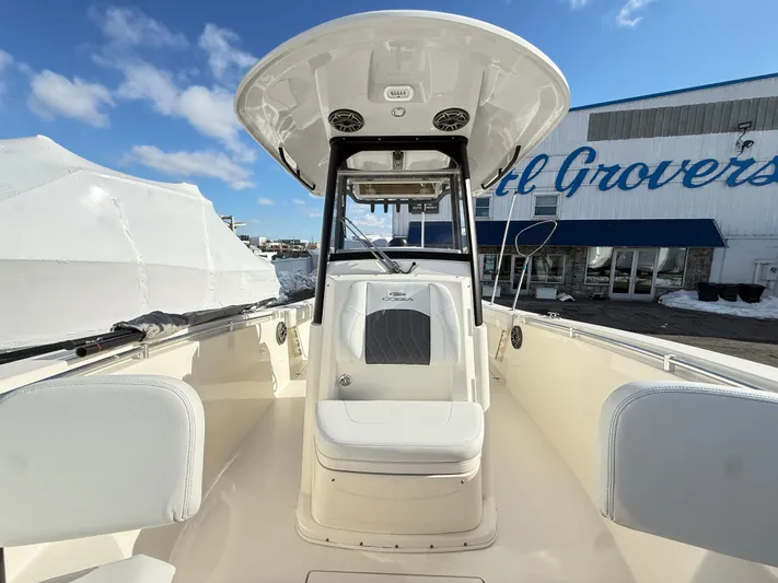New In 2025, Clean, Loaded, Warranty Yacht Photos Pics 