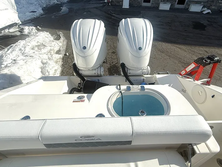 New In 2025, Clean, Loaded, Warranty Yacht Photos Pics 