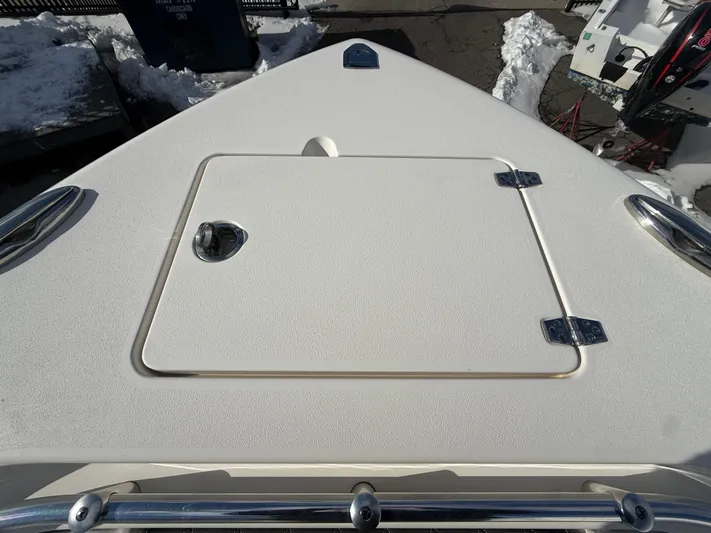 New In 2025, Clean, Loaded, Warranty Yacht Photos Pics 