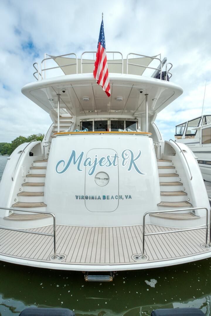 2007 Hatteras 80 
