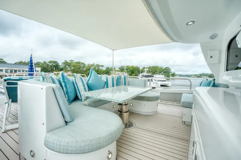 Majestik Yacht Photos Pics 