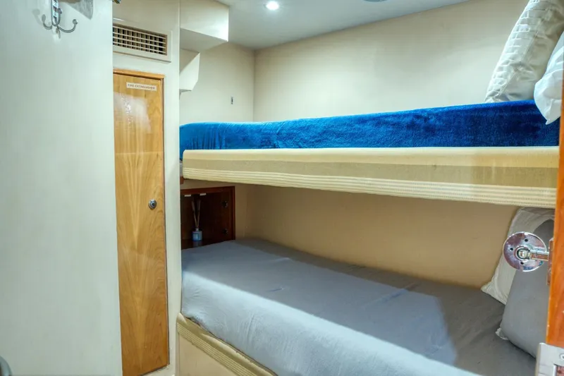 Majestik Yacht Photos Pics 