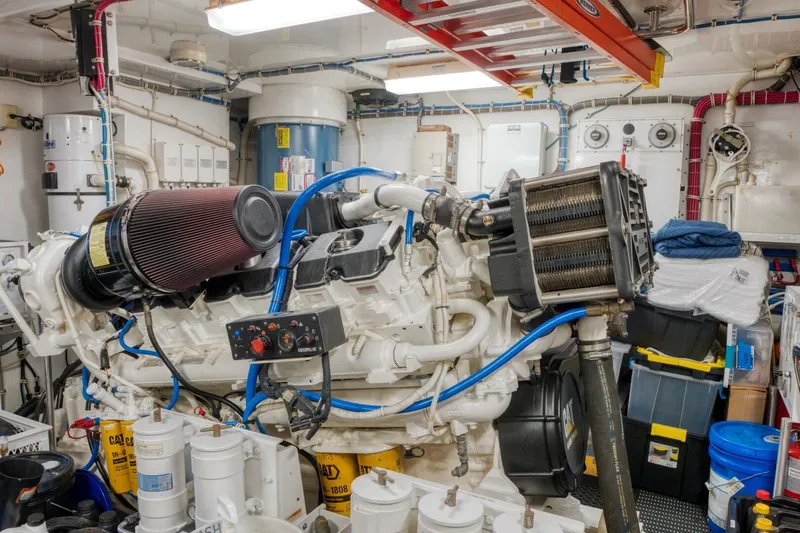 Majestik Yacht Photos Pics 