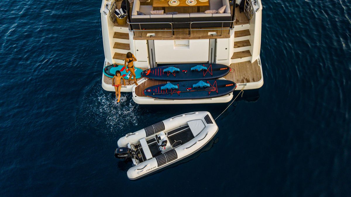 2024 Prestige 48 