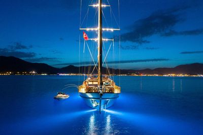 Yacht